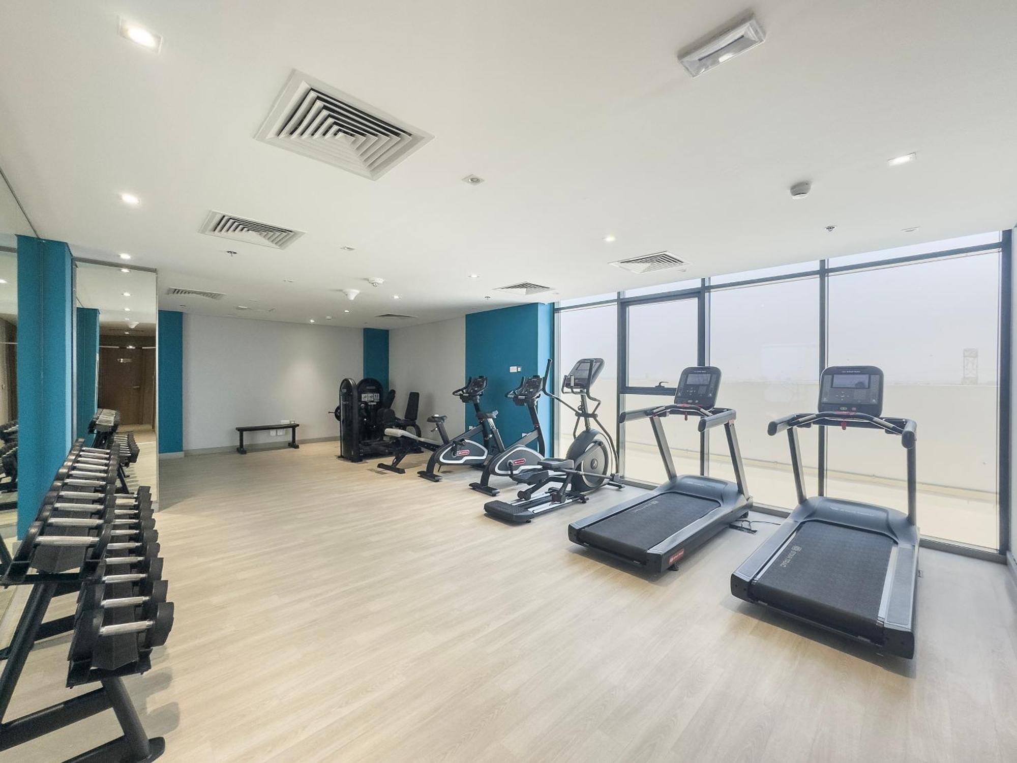 Apartment Lovely With Gym, Pool And Bbq Facilities